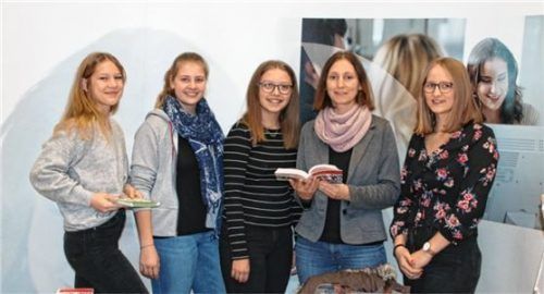 Der Berufsinformationstag ist eine große Hilfe auf dem Weg zur richtigen Berufswahl.Foto re