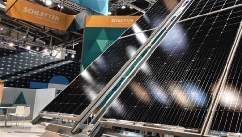 Der Solar-Zulieferer Schletter beendet seine Produktion in Deutschland, rund 50 Stellen fallen weg.Foto schletter