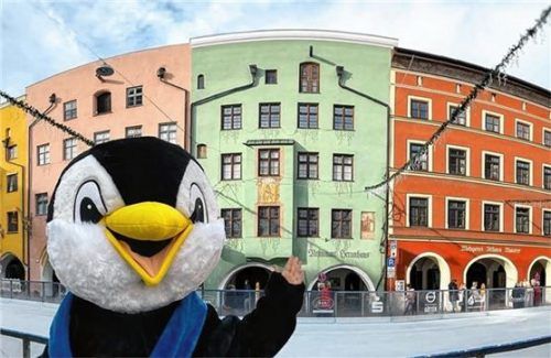 Die Eislaufbahn in der Herrengasse - hier mit Maskottchen Wapi – sorgt weiter für Diskussionen.Foto Cater