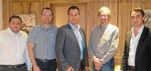 Die ersten Fünf der CSU-Gemeinderatsliste: Paul Matu, Michael Schebesta, Christian Weyrich, Ernst Doleschal und Thomas Wintersteiger (von links). Foto  rath