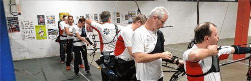 Die Gaumeisterschaft Mühldorf in der Halle im Stadtsaal. Foto  Gölkl