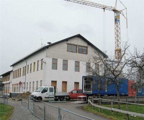 Die Generalsanierung der Schule Au ist das derzeit größte Investitionsvorhaben der Gemeinde. Foto  Mayr.