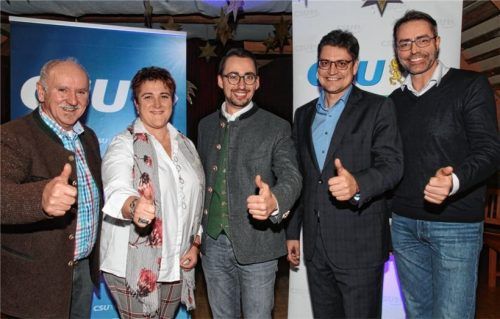 Die Listenführer der CSU (von links): Egbert Windhager, Heike Perzlmeier, Bürgermeisterkandidat Michael Kulhanek, Max Heimerl und Ferdinand Rothkopf.Foto Enzinger