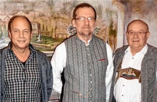 Die Medaillengewinner des Preisschießens: Georg Egger, Paul Eder und Hans Römersberger (von links).Foto re
