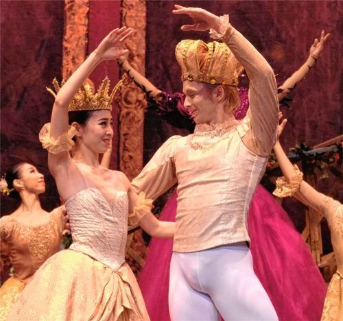 „Die Schöne und das Biest“, getanzt vom Rumänischen Staatsballett Fantasio, versprühte einen ganz besonderen Zauber im Kultur- und Kongresszentrum in Rosenheim. Foto HEIL