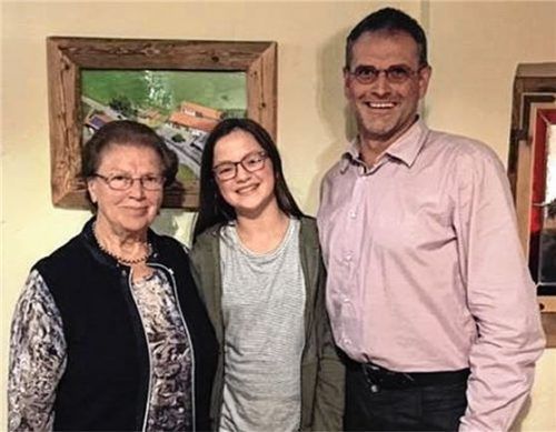 Die Sieger des Tages: (von links) Cilli Waltl (Damenklasse), Magdalena Pfeilstetter (Jungschützen) und Tom Stettner (Herrenklasse).