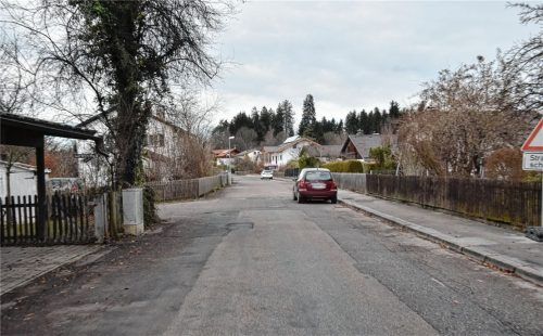 Die Sudetenlandstraße ist in einem desolaten Zustand.Foto Schlecker