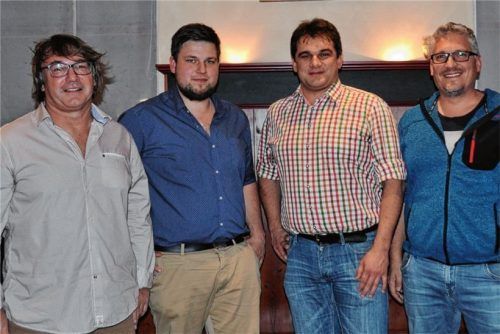 Die Top-Kandidaten der Freien Wählerschaft Grassau (von links): Bürgermeisterkandidat Hans Genghammer, Sebastian Bosch, Sepp Grießenböck und Jury Danielewski. Foto Eder