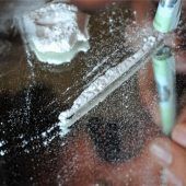 Sozialpädagogin verfällt den Drogen