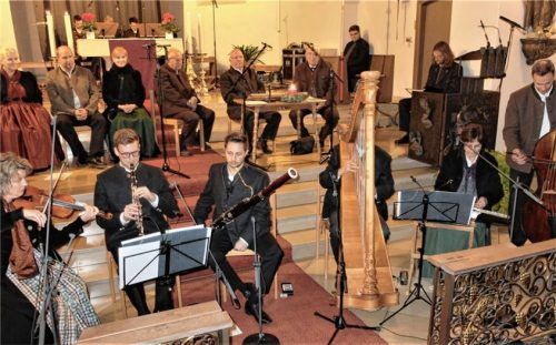 Einzigartige Darbietungen konnten beim Alpenländischen Adventssingen bestaunt werden. Foto Knarr