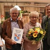 Ortsheimatpflegerin „spaziert“ durch weihnachtliche Bräuche