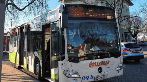 Bürger ab 65 Jahren müssen auch im neuen Jahr für die Fahrten mit dem Moor-Express nichts bezahlen. Foto  Lagler