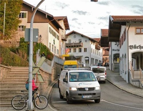 In Siegsdorf soll das Tempo auf den Straßen deutlich reduziert werden. Foto Krammer