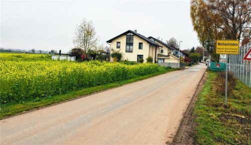 Keinen Konsens finden konnte der Bau-, Umwelt- und Vergabeausschuss (BUVA) beim Thema „Wohin soll die bauliche Entwicklung des Ortsteils Weihenlinden im Süd-Ostbereich führen?“. Nun soll das Landratsamt Rosenheim um fachlichen Rat angefragt werden. Foto  Neuwirth
