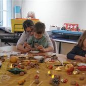 In der Weihnachtsbastelei