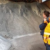 Salzvorräte gefüllt