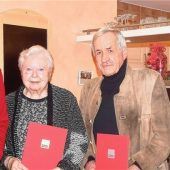 Irene Reichenau hat seit 50 Jahren ein rotes Parteibuch