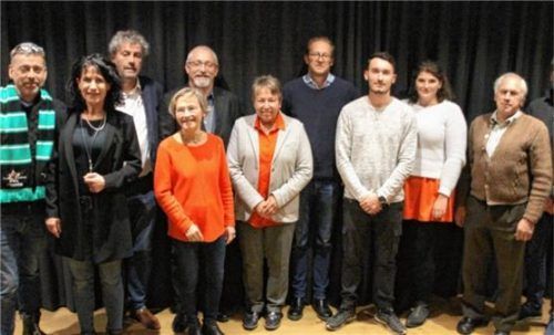 Platz eins bis zehn: Die Stadtratskandidaten der Freien Wähler /UP Rosenheim für die Kommunalwahl im März. Foto re