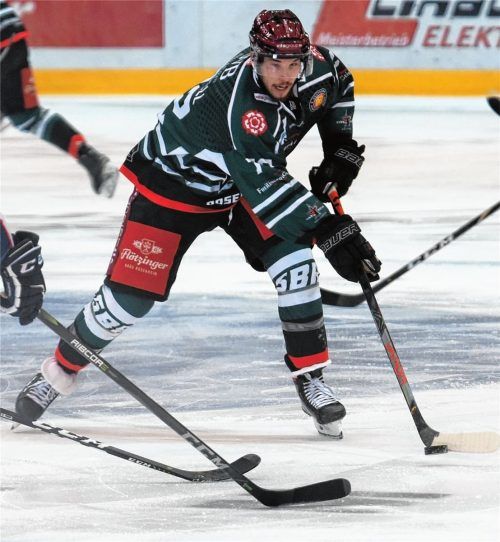 Stark an der Scheibe und mit Überblick: So kennen die Fans Josh Mitchell. Am Montag brach der Kanadier im Training zusammen. Die Lage war ernst, aber jetzt geht es dem 28-jährigen Stürmer schon viel besser. Foto  Ziegler