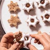 Sterne aus der Weihnachtsbäckerei