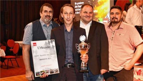 Würden das Eisspeedway-Event gerne wie geplant durchziehen: Rainer Dachs, der deutsche Meister Markus Jell, Daniel Fuchs und Christian Platzer als Erster Vorstand des Vereins (von links). Foto re