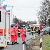 B15: Acht Personen bei Unfall verletzt