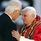 BENEDIKT XVI. – EIN LEBEN FÜR DIE KIRCHE