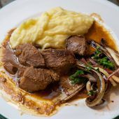 Genussvoll und gesund kochen mit Wild – so geht es im Winter