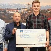 Raiffeisenbank unterstützt TSV Gars