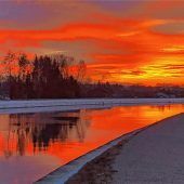 Ganz in Rot:der Innkanal