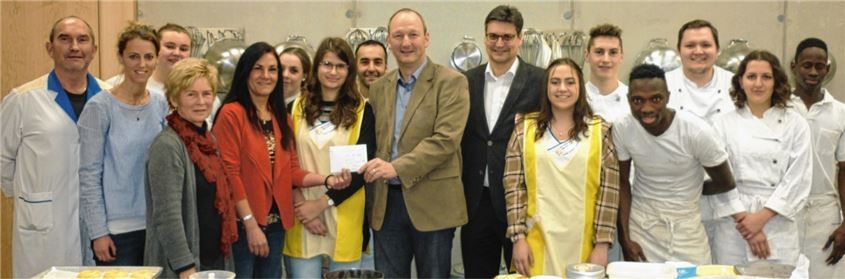 Bsz Aktion Spende An Die Muhldorfer Tafel Ovb Heimatzeitungen