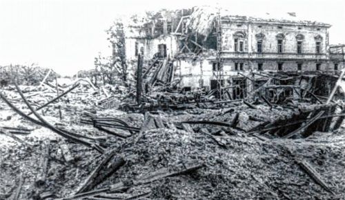 Apokalypse: Der Bahnhof nach dem Angriff vom 18. April 1945. Foto Stadtarchiv/OVB