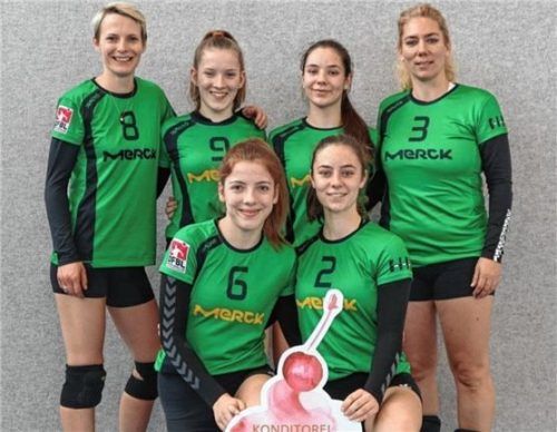 Das Rosenheimer Aufstiegsteam mit Birgit Ertl, Lilly Benz, Meike Dotzauer, Elke Dotzauer (hinten von links), Jule Benz und Nina Dotzauer (vorne von links).