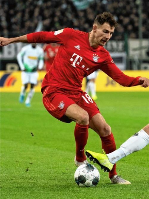 Der Ex-Schalker Leon Goretzka empfängt am Samstag mit dem FC Bayern München die „Königsblauen“ in der Allianz-Arena. Foto  dpa