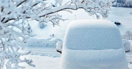 Die nächste Kältewelle kommt bestimmt – und kann den Fahrern von Dieselautos erhebliche Schwierigkeiten bereiten. Foto djd/OMV Deutschland/Family Veldman