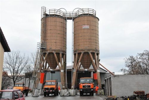 Die Streusalzbehälter am städtischen Bauhof sind gut gefüllt. Foto Schlecker