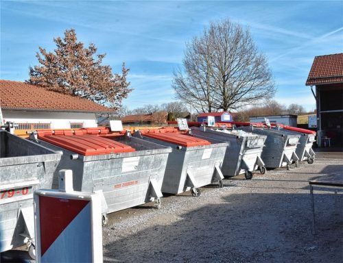 Ein halbes Dutzend Container für Kunststoffe – so will es der Landkreis. Die Städte Rosenheim und Wasserburg sammeln im Mischsystem. Foto Schlecker
