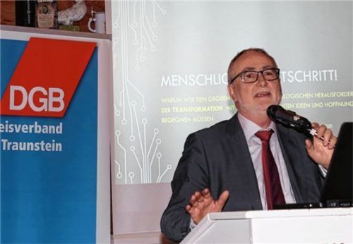 Gegen Angst und Verzagtheit wandte sich Professor Dr. Uto Meier beim DGB-Neujahrsempfang in Inzell.Foto peter