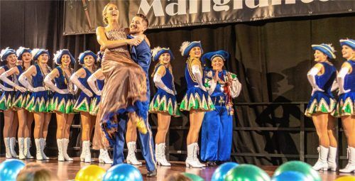 Gelöst, glücklich und fröhlich wie das Kolbermoorer Prinzenpaar Prinz Stephan II. und Prinzessin Magdalena I. war das Landkreisfestival.Fotos  Thomae