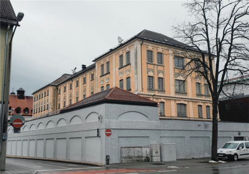 Hinter den Mauern der Traunsteiner JVA geschah die Gewalttat. Foto Kretzmer