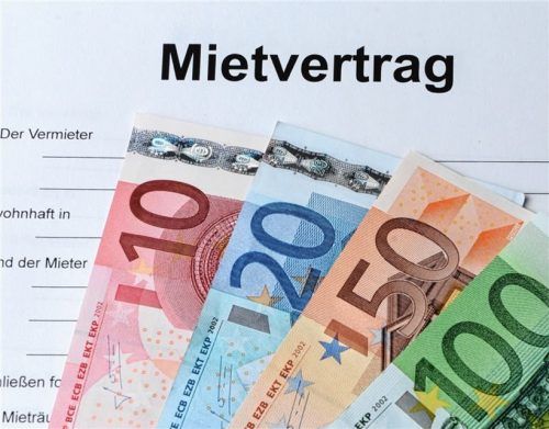 In der Regel müssen Rosenheimer Mieter jährlich rund fünf Prozent mehr an Miete zahlen. Foto dpa