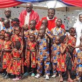 Kinderheim „Madonna Angels“ in Nigeria feiert Jubiläum