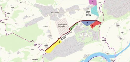 Um eine Beurteilung von fünf Alternativstandorten (farblich markiert) für ein Gewerbegebiet hat die Gemeinde das Landratsamt gebeten. Das Ergebnis: Bei allen Flächen müssen Abstriche gemacht werden. Gemeinde Aschau