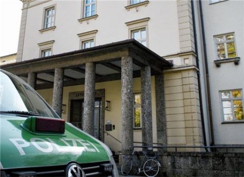 Vor dem Rosenheimer Amtsgericht musste sich jetzt ein 50-jähriger Mann aus Rosenheim wegen Exhibitionismus verantworten. Foto dpa