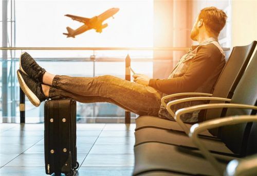 Wer in die Ferne fliegt, kommt oft nicht um einen Zwischenstopp herum. Statt direkt ins nächste Flugzeug zu steigen, bietet sich häufig ein Stopover an.