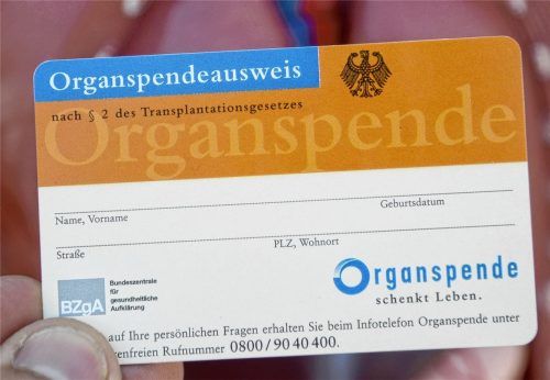 Wer Organe spenden möchte, benötigt einen Organspendeausweis. Foto dpa