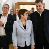 „Keine Spielchen“: Söder dringt auf schnelle Klärung