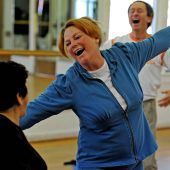 Wieder lachen wie ein Kind: So funktioniert Lach-Yoga