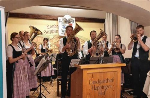 Auch musikalisch war bei den Veranstaltungen – hier bei der CSU in Rosenheim – ein buntes Programm geboten.Foto re