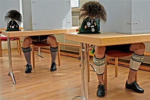 Bevor die Wähler am 15. März ihr Kreuzchen in der Wahlkabine machen, können sie mit einem Online-Wahlzettel schon mal üben. Foto dpa